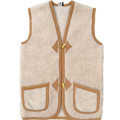 Foto op witte achtergrond van de wollen beige bodywarmer van mom Alwero