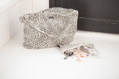 On The Go Clutch - Snow Leopard